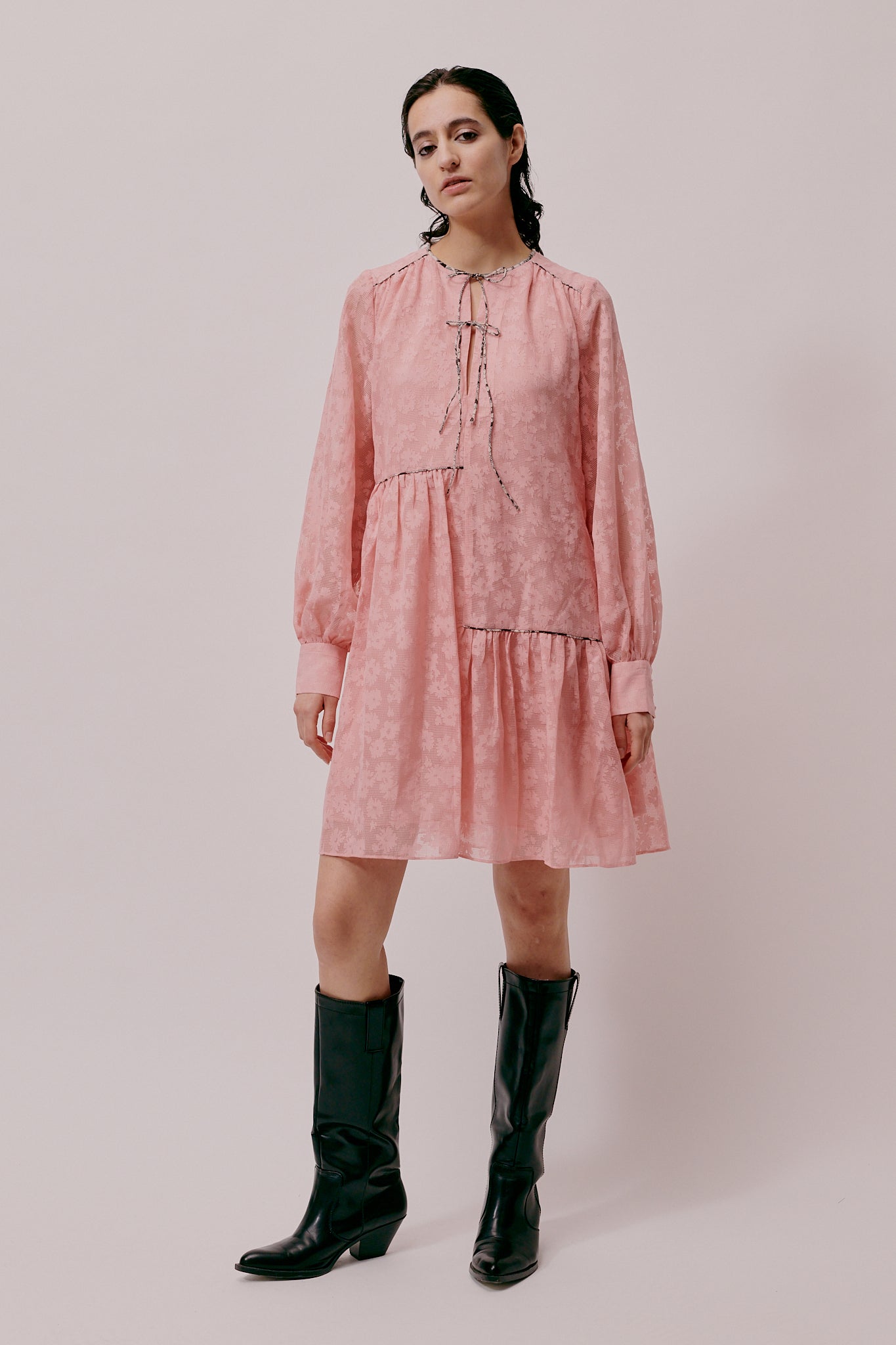 Daisy Dress Pink Blush