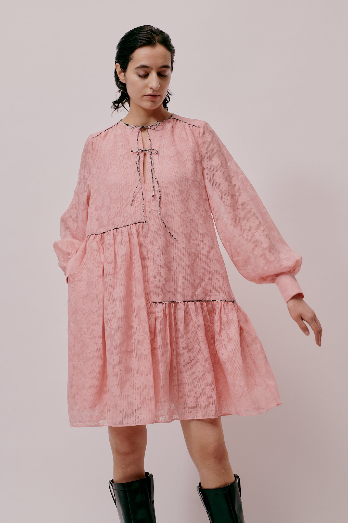 Daisy Dress Pink Blush